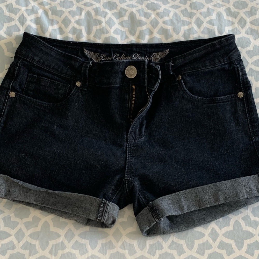 BLACK LOVE CULTURE DENIM SHORTS LARGE